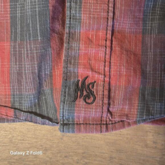 Moon shine red and black button down long sleeve size large - Picture 8 of 8